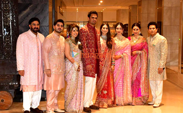 photos shah rukh khan abhishek bachchan aishwarya rai bachchan amitabh bachchan jaya bachchan farhan akhtar and others attend arjun tendulkar saaniya chandhoks wedding ceremony 3
