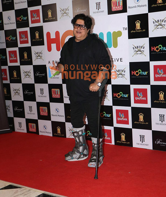photos suniel shetty rupali ganguly jeetendra and others grace the hoonur balaji telefilms initiative grand launch 8