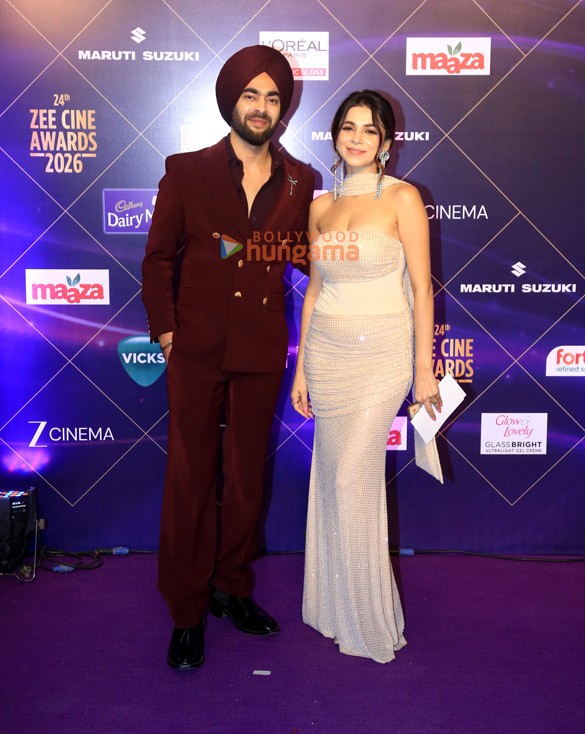 photos varun dhawan rajkummar rao riteish deshmukh and others grace the zee cine awards 2026 19