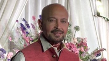 Rakesh Roshan pose for media