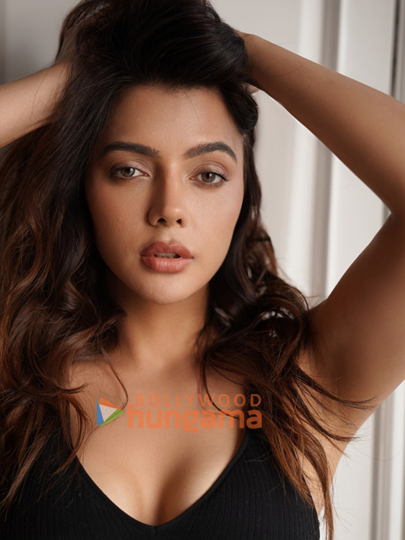 ruhi singh 844 5