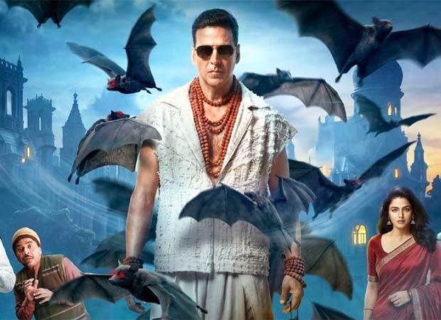 Bhooth Bangla Box Office: Sustains well on Monday, Bollywood seeks more hits from romance filled May