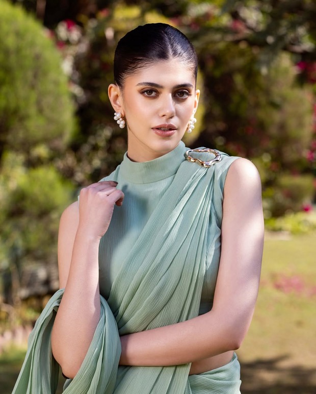 प्रियंका चोपड़ा जोनस से लेकर आयुष्मान खुराना तक: 5 भारतीय अभिनेता जो सिनेमा से परे वैश्विक बदलाव ला रहे हैं