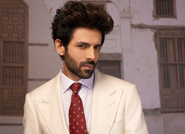 Kartik Aaryan brings home Mercedes-Benz V-Class worth up to Rs 1.7 crore