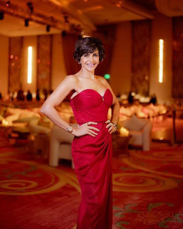 जन्मदिन मुबारक हो मंदिरा बेदी: 5 बार उन्होंने आत्मविश्वास और स्टाइल के साथ पावर ड्रेसिंग को फिर से परिभाषित किया