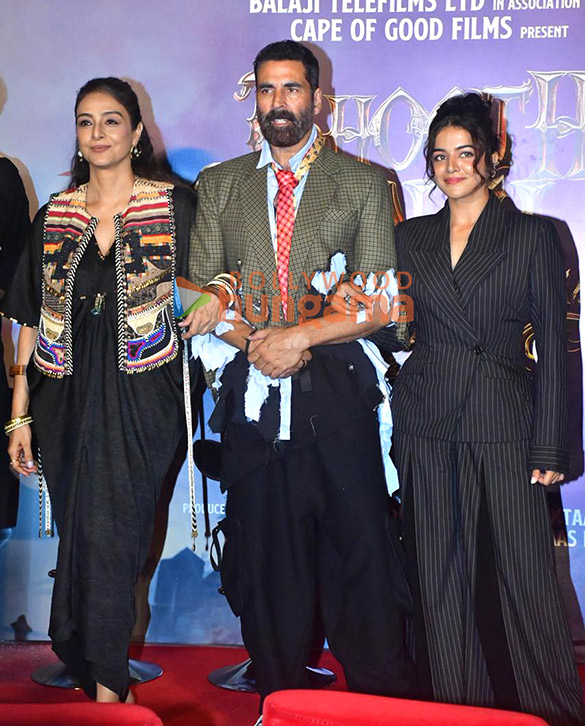 photos akshay kumar wamiqa gabbi tabu and others grace the trailer launch of bhooth bangla 2026 5