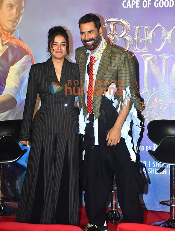 photos akshay kumar wamiqa gabbi tabu and others grace the trailer launch of bhooth bangla 5