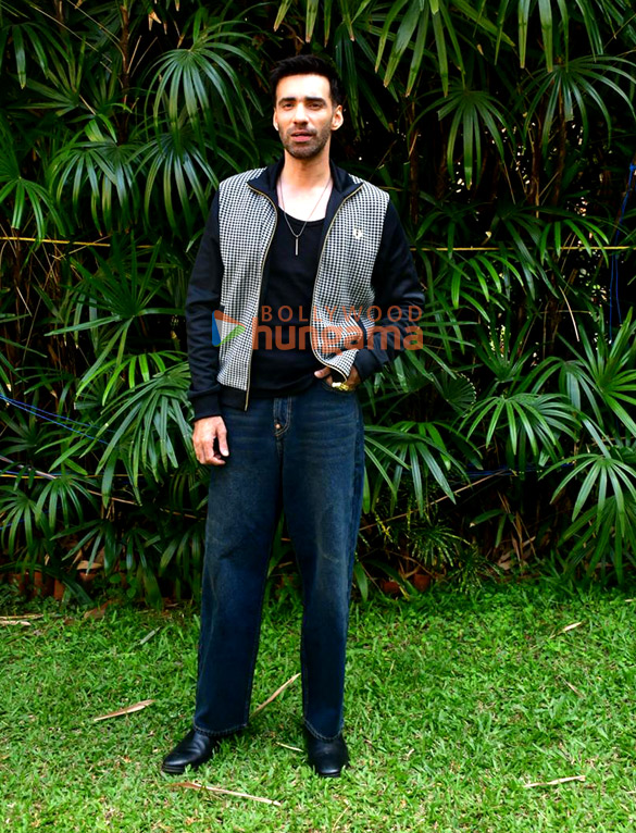 photos avinash tiwary medha shankr and others snapped promoting ginny wedss sunny 2 7