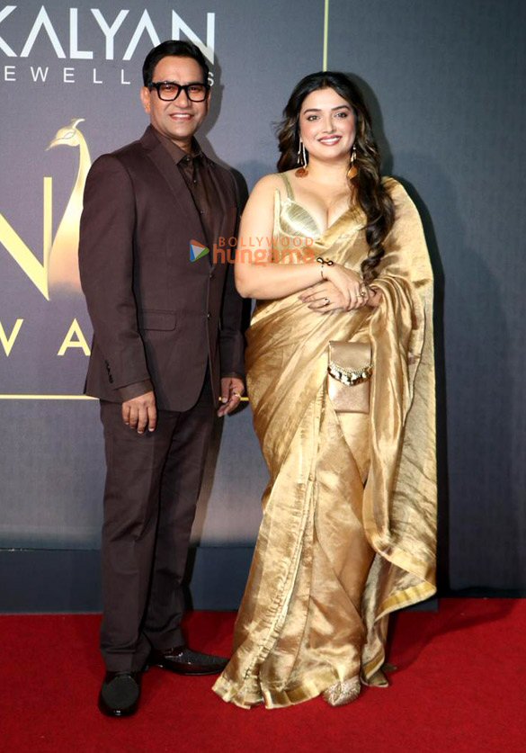 photos dia mirza sunny leone bobby deol and others snapped at indian national cine academy awards inca 12
