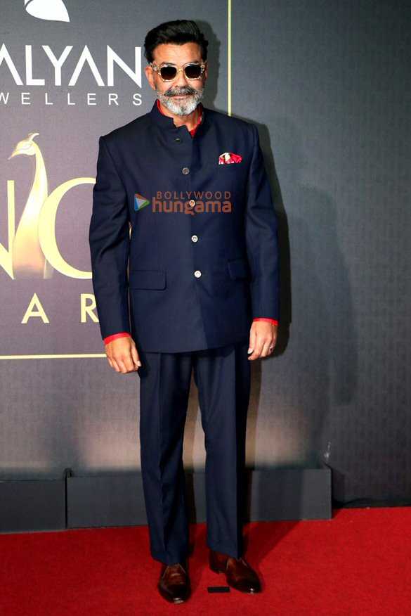 photos dia mirza sunny leone bobby deol and others snapped at indian national cine academy awards inca 2