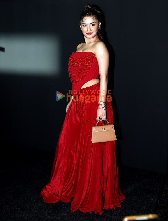 photos kiara advani nia sharma avneet kaur and others snapped at the red carpet of the screening of the devil wears prada 2 3