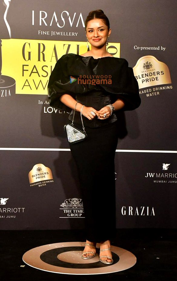photos malaika arora bhumi pednekar avneet kaur and others snapped at grazia fashion awards 2026 4