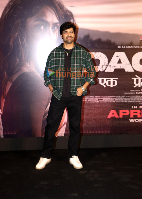 photos mrunal thakur adivi sesh tamannaah bhatia and others attend special screening of dacoit 11