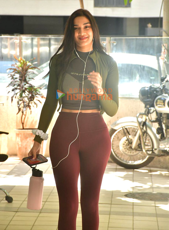Photos: Saiee Manjrekar snapped in Juhu Photos: Saiee Manjrekar snapped in Juhu
