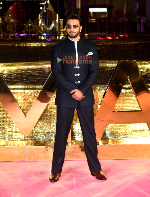photos salman khan ranveer singh shahid kapoor kiara advani and other attend the third anniversary celebrations of the nita mukesh ambani cultural centre 2