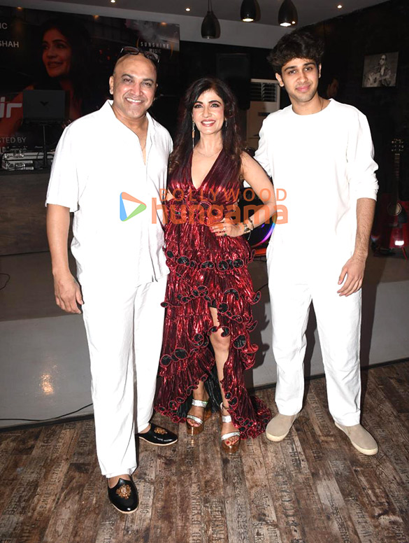 photos shibani kashyap sudhanshu pandey deepshika and others attend the launch of the album sarfira hosted by mika singh 19