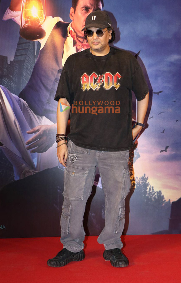 photos tamannaah bhatia mithila palkar rajpal yadav and others grace the premiere of bhooth bangla 19