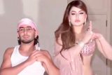 Urvashi Rautela vs Orry! Who wins the trend