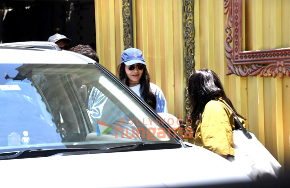 Photos: Anushka Sharma snapped at Kalina airport Photos: Anushka Sharma snapped at Kalina airport