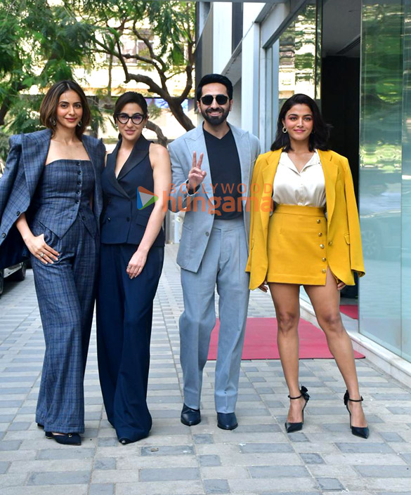 photos ayushmann khurrana rakul preet singh sara ali khan and wamiqa gabbi snapped promoting pati patni aur woh do 3