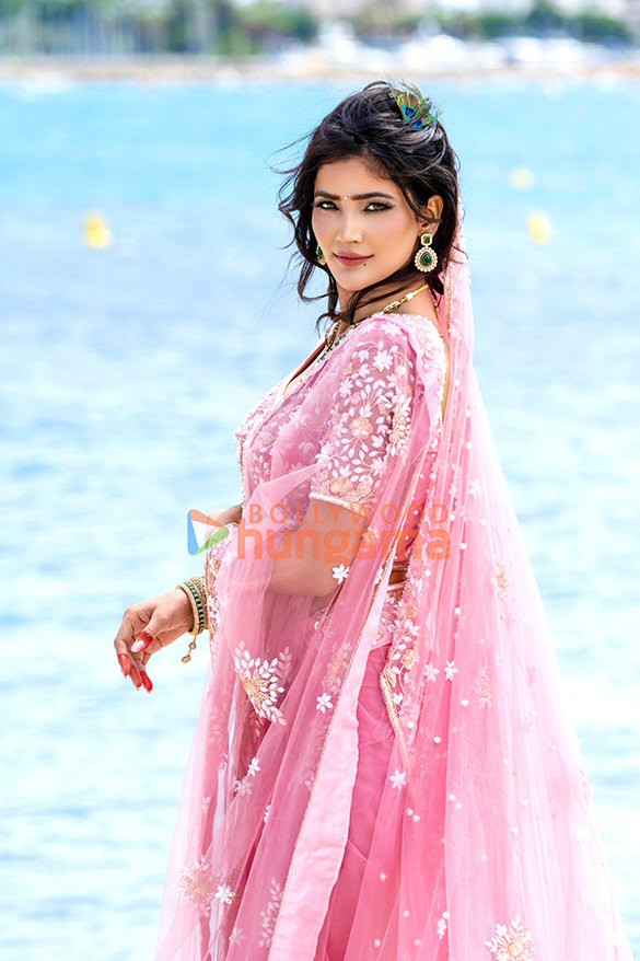Photos: Cannes 2026: Bigg Boss 17 fame Soniya Bansal makes a striking debut in Radha Rani inspired ensemble Photos: Cannes 2026: Bigg Boss 17 fame Soniya Bansal makes a striking debut in Radha Rani inspired ensemble