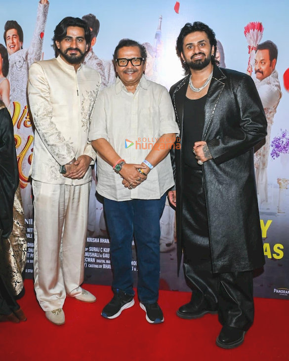 photos celebs grace the grand premiere of vaanki chuki love story 19