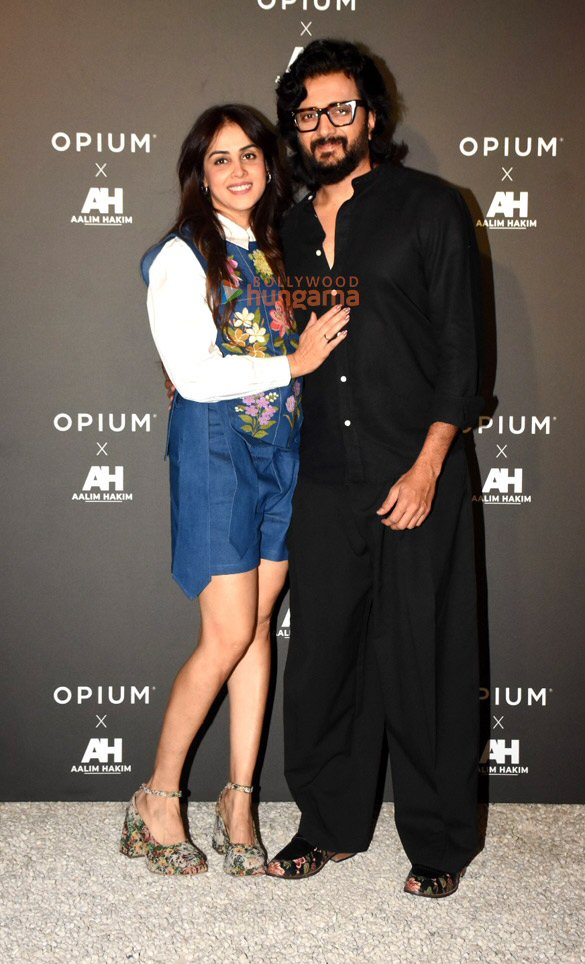 Photos: Celebs snapped at exclusive unveiling of Aalim Hakim’s Opium collection at Gigi, Bandra Photos: Celebs snapped at exclusive unveiling of Aalim Hakim’s Opium collection at Gigi, Bandra