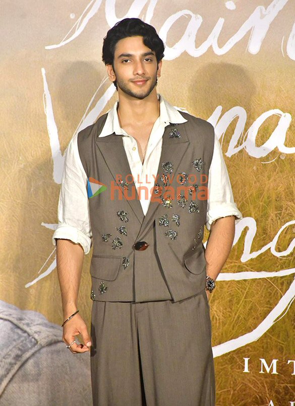 photos imtiaz ali ar rahman sharvari vedang raina and others grace the trailer launch of main vaapas aaunga 7