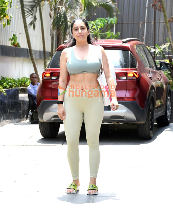photos neha bhasin snapped at the gym in santacruz 3