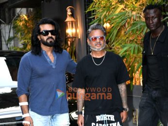 Photos: Ram Charan snapped at Hakim’s Aalim salon Photos: Ram Charan snapped at Hakim’s Aalim salon