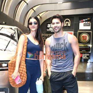 Photos: Varun Dhawan and Pooja Hegde snapped promoting Hai Jawani Toh Ishq Hona Hai in Khar