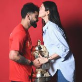Anushka Sharma kisses Virat Kohli on the forehead as RCB clinch second consecutive IPL title