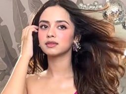 Beauty in her eyes & smile! Nitanshi Goel