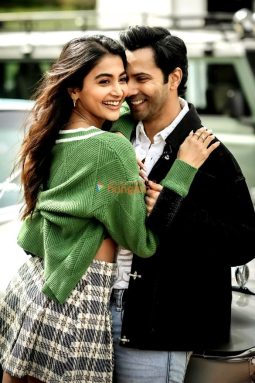 Hai Jawani Toh Ishq Hona Hai