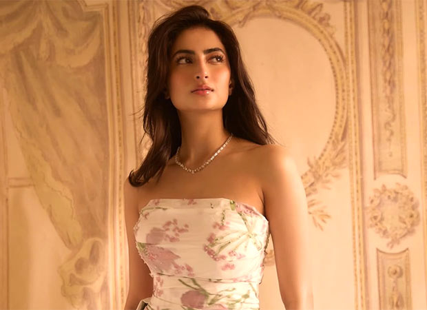 Palak Tiwari serves romance and glamour in a dreamy floral look
