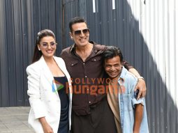 Photos: Akshay Kumar, Disha Patani, Akshara Singh and Rajpal Yadav snapped at Kalina airport