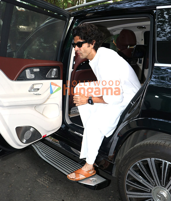 photos anil kapoor hema malini sajid nadiadwala anu malik and others attend late pahlaj nihalanis prayer meet 11