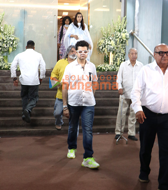 photos anil kapoor hema malini sajid nadiadwala anu malik and others attend late pahlaj nihalanis prayer meet 23