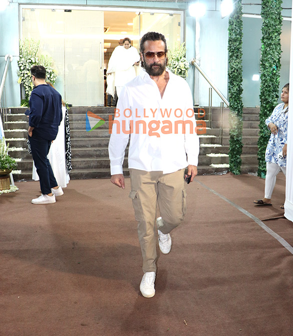 photos anil kapoor hema malini sajid nadiadwala anu malik and others attend late pahlaj nihalanis prayer meet 44