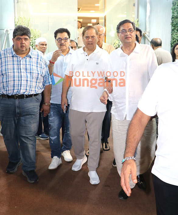 photos anil kapoor hema malini sajid nadiadwala anu malik and others attend late pahlaj nihalanis prayer meet 45