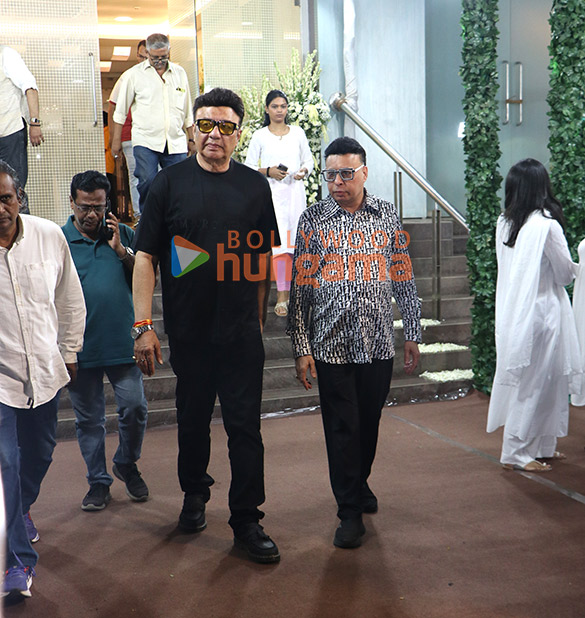 photos anil kapoor hema malini sajid nadiadwala anu malik and others attend late pahlaj nihalanis prayer meet 57