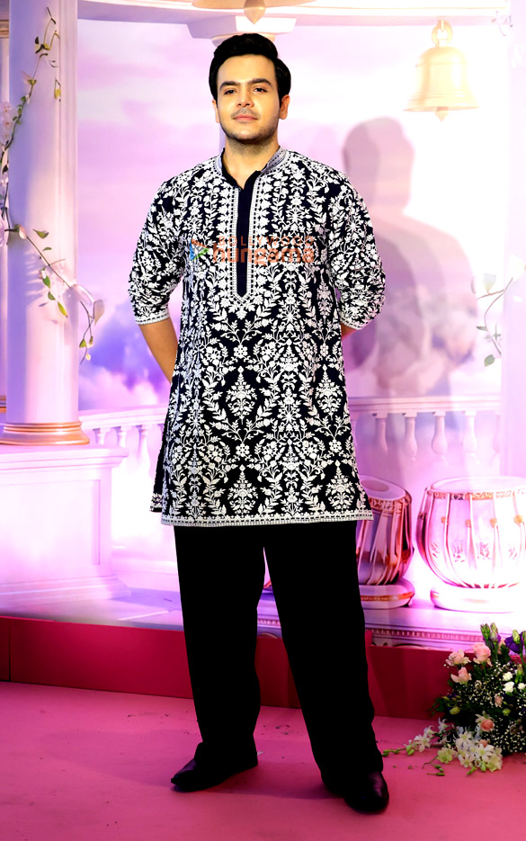 photos anil kapoor shankar mahadevan shaan and others attend anandam the symphony of devotion experience 16