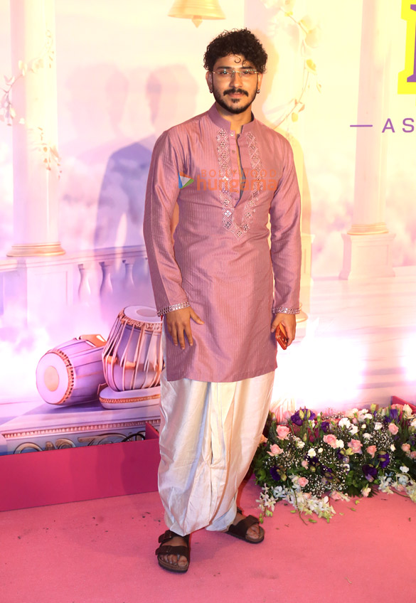 photos anil kapoor shankar mahadevan shaan and others attend anandam the symphony of devotion experience 2026 13