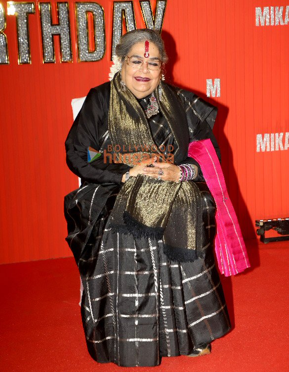 photos hema malini anupam kher sonu nigam iulia vantur and others attend mika singhs 50th birthday bash 12