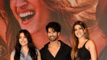 Photos: Kriti Sanon, Shahid Kapoor and Cocktail 2 team snapped at trailer launch