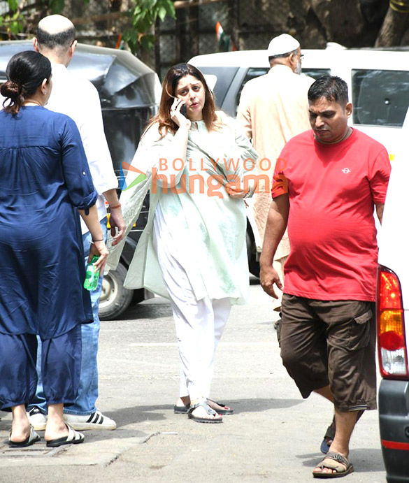 photos salman khan sohail khan arbaaz khan and others snapped at kumud ranes funeral 9