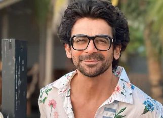 Sunil Grover sleeps at Ganga ghat with devotees, wins hearts for his humility; watch video
