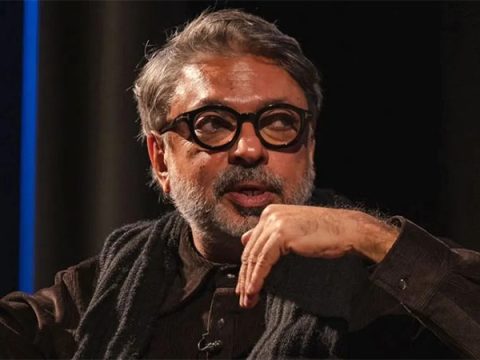 Love & War set tragedy: Worker dies after alleged electric shock; Bhansali Productions offers Rs 40 lakhs as compensation Love & War set tragedy: Worker dies after alleged electric shock; Bhansali Productions offers Rs 40 lakhs as compensation
