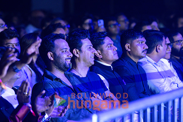 photos abhay verma salim merchant manoj muntashir meet bros sachet and parampara snapped attending jaya kishoris divine concert at nsci dome 3