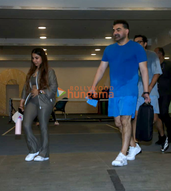 Photos: Arbaaz Khan and Sshura Khan snapped in Bandra Photos: Arbaaz Khan and Sshura Khan snapped in Bandra
